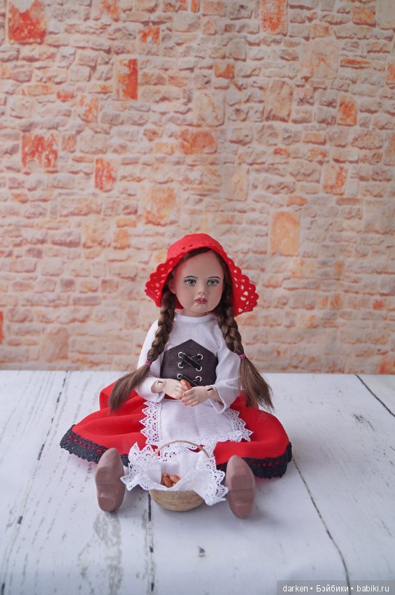 Красная шапочка. Шарнирная кукла из фарфора Светланы Кузнецовой (фото 9)
