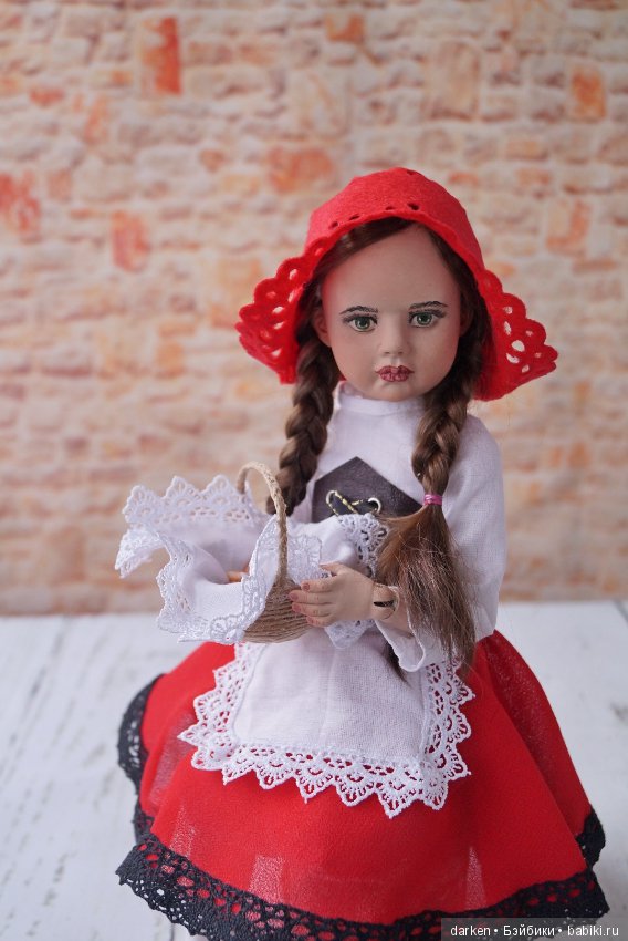 Красная шапочка. Шарнирная кукла из фарфора Светланы Кузнецовой (фото 4)