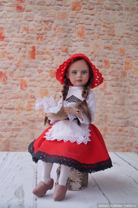 Красная шапочка. Шарнирная кукла из фарфора Светланы Кузнецовой (фото 3)