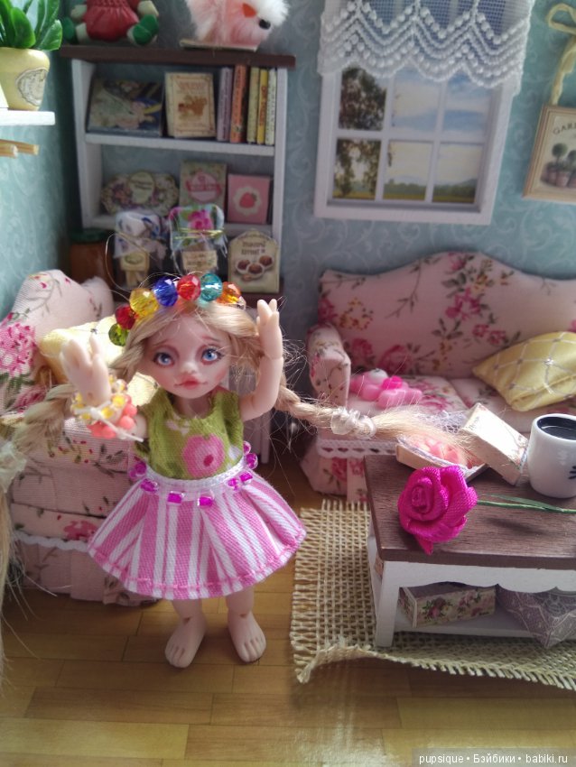 Аленка от Anfisatoys в своем домике - румбоксе (фото 7)