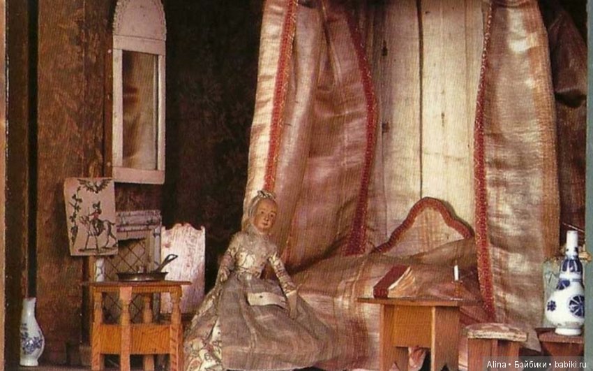 Антикварный кукольный домик (фото 2)