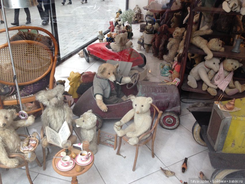 Любителям антикварных мишек посвящается