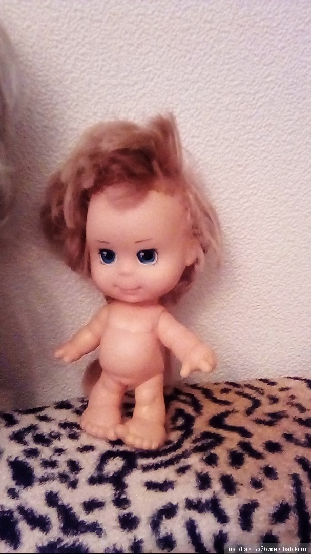 Разбираю старые залежи игрушек. Подскажите что за куклы (фото 4)