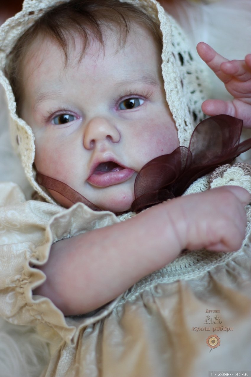 Малышка Пенни в красивом наряде (фото 4)