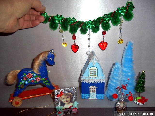 Камин с новогодними аксессуарами. Для кукол до 40 сантиметров