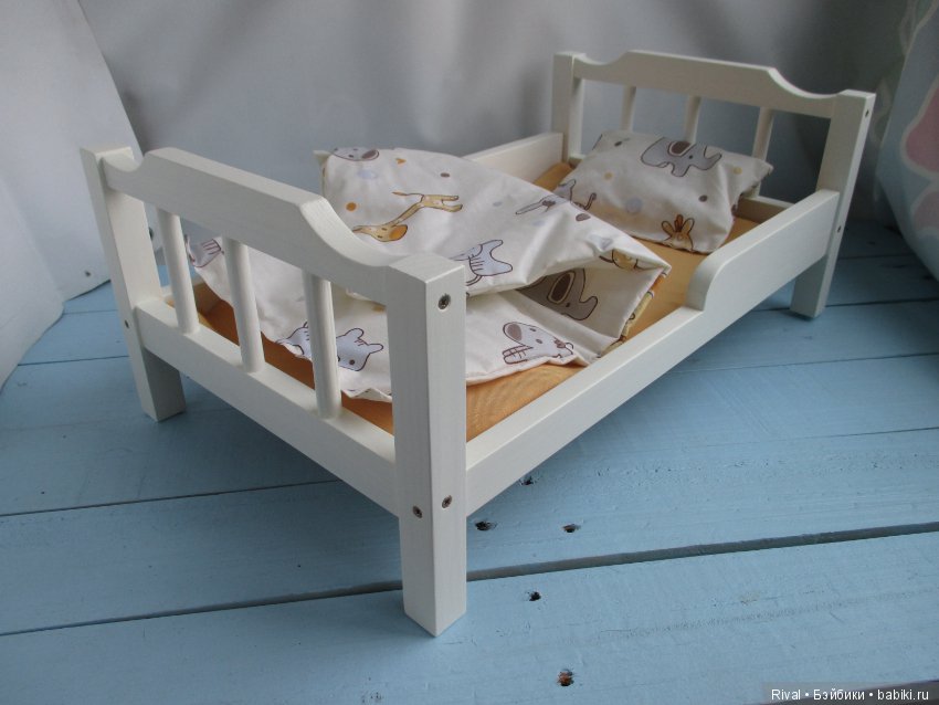 Кроватка с постелью 1:4 — Мебель для кукол и домиков: фото (фото 3)