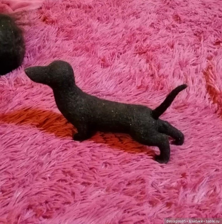 Такса в процессе — Валяные игрушки из шерсти: сухое валяние (фото 2)
