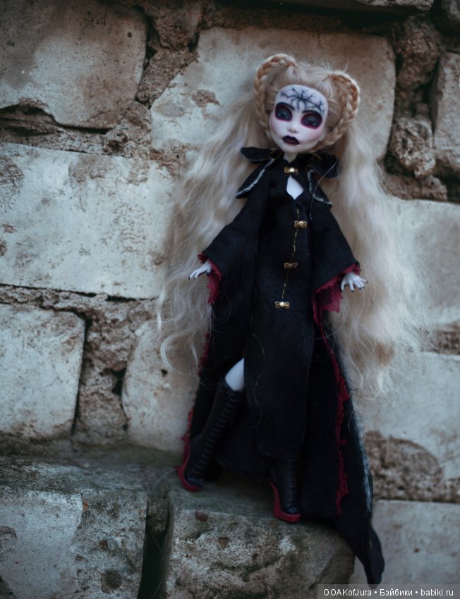 ООАК Кровавая графиня Monster High (фото 2)