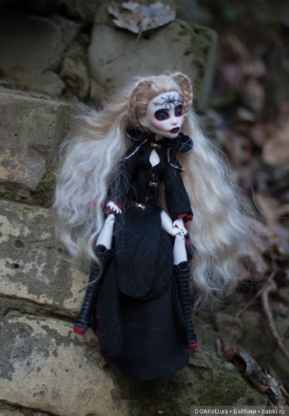 ООАК Кровавая графиня Monster High (фото 4)