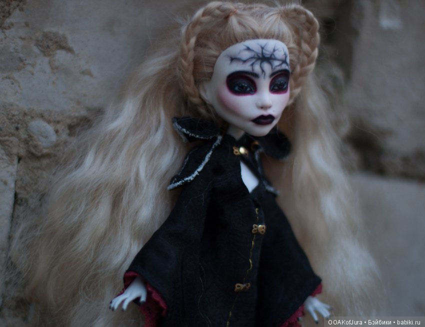 ООАК Кровавая графиня Monster High (фото 5)