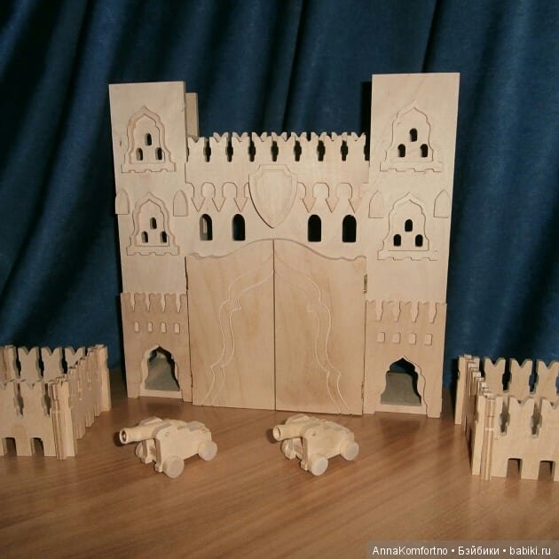 Замки-крепости — Аксессуары для кукол своими руками: идеи