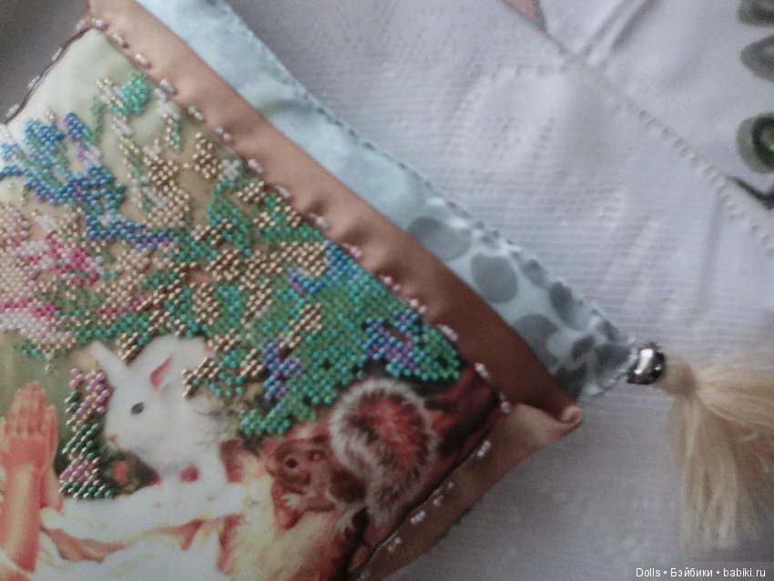 Моя вышивка бисером. Аксессуары для кукол (фото 7)
