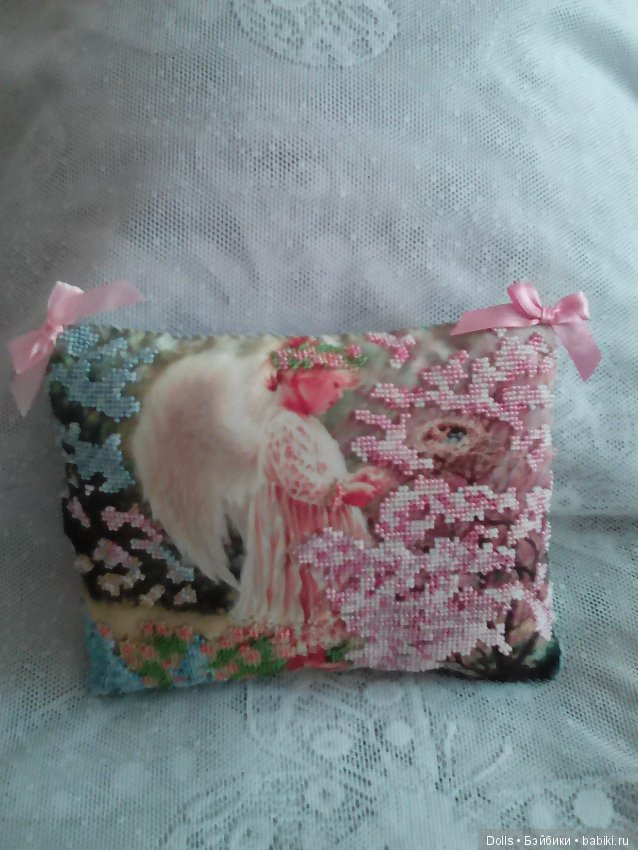 Моя вышивка бисером. Аксессуары для кукол (фото 10)