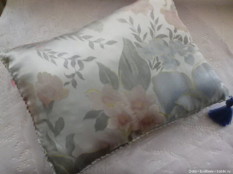 Моя вышивка бисером. Аксессуары для кукол (фото 5)