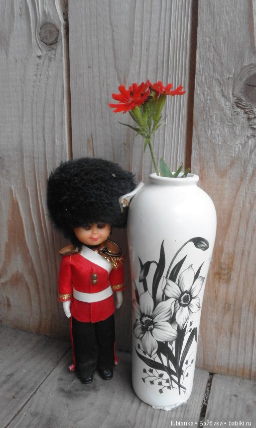 Кто про что,а я про вазочки