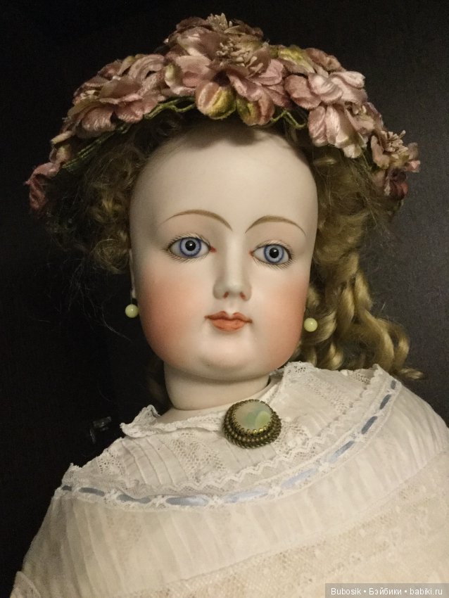 Прекрасности для антикварных кукол с последней выставки