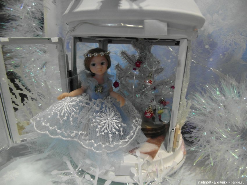 Даша и Волшебный фонарь — Авторские игрушки из разных материалов: синельная проволока