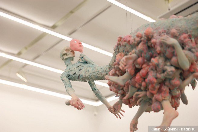 Современный скульптор Choi Xooang