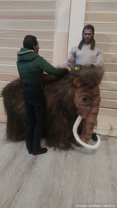 Тор, Локи и мамонт — Коллекционные экшн