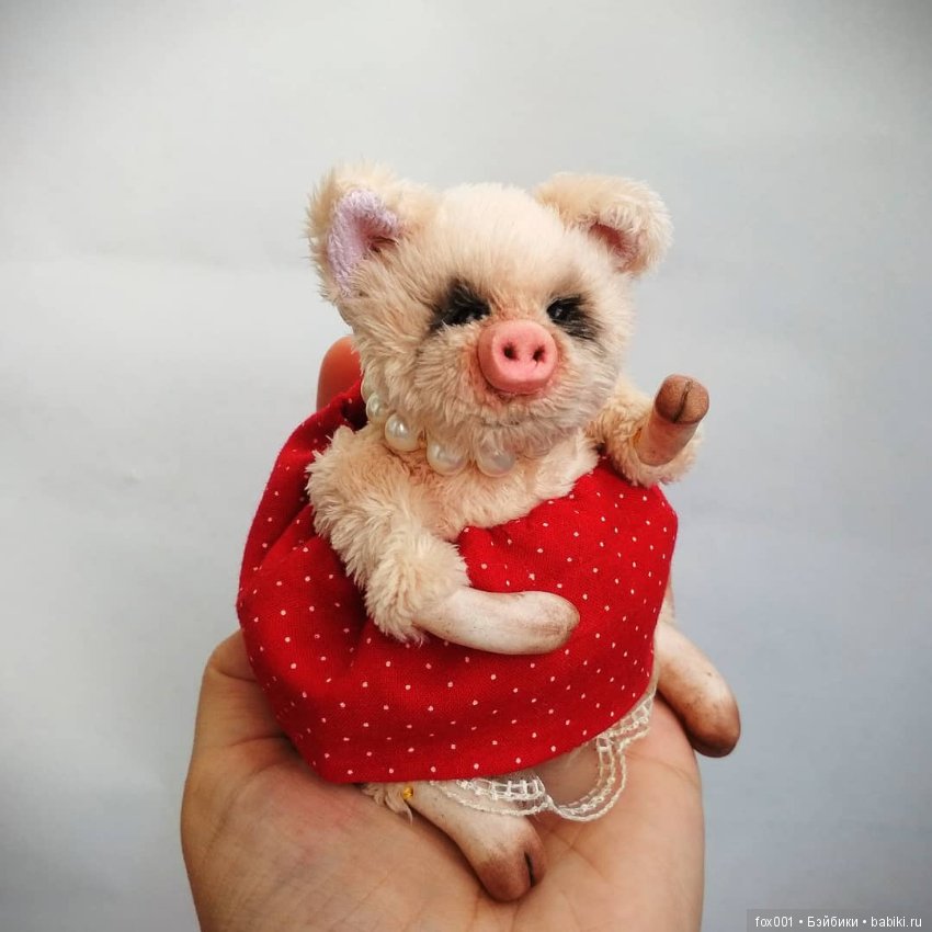 Аксиньюшка, символ года — Авторские игрушки из разных материалов: синельная проволока (фото 5)