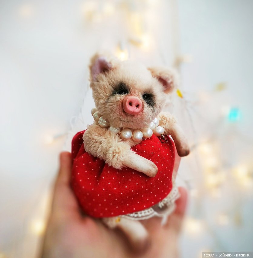 Аксиньюшка, символ года — Авторские игрушки из разных материалов: синельная проволока (фото 6)