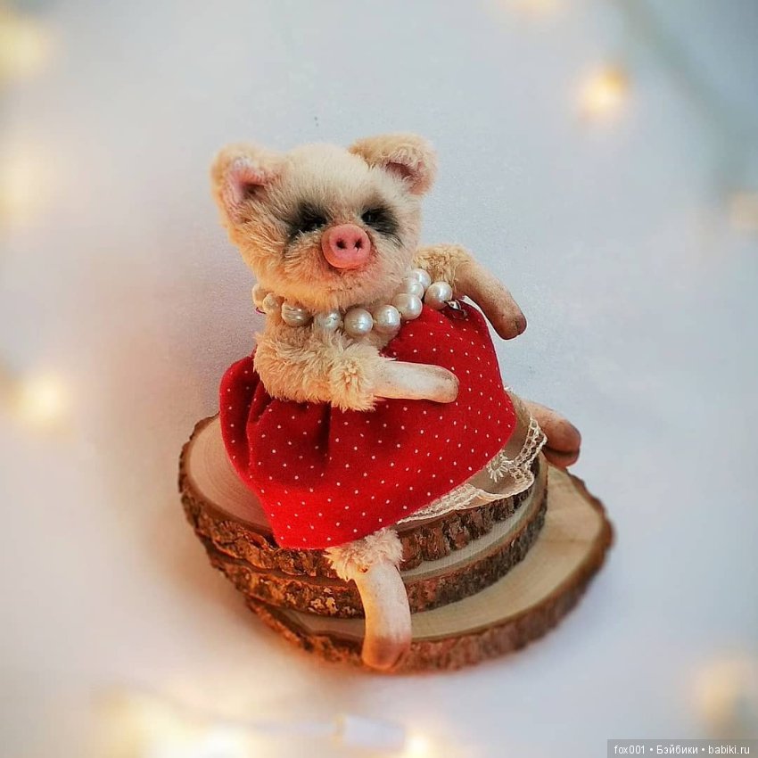 Аксиньюшка, символ года — Авторские игрушки из разных материалов: синельная проволока