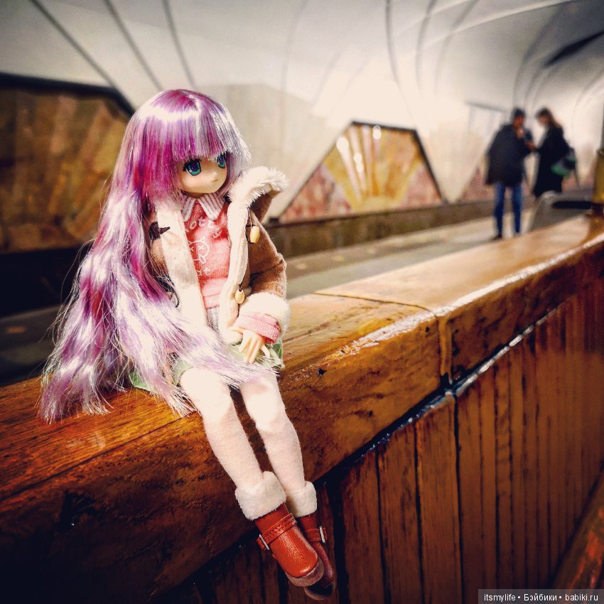Минори Azone впервые в Московском метро (фото 2)