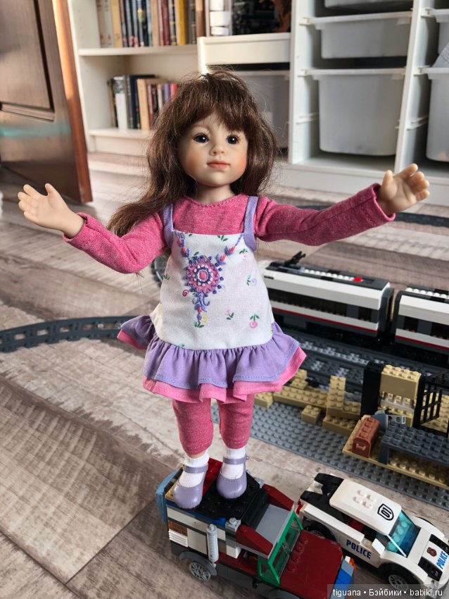 Веселая девочка Иффи и ее игры (фото 9)