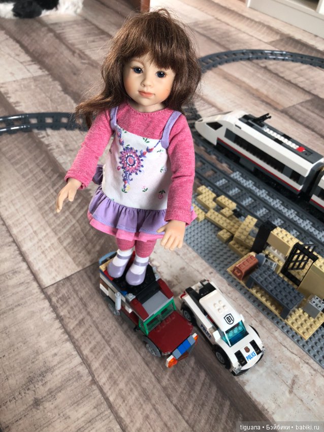 Веселая девочка Иффи и ее игры (фото 8)