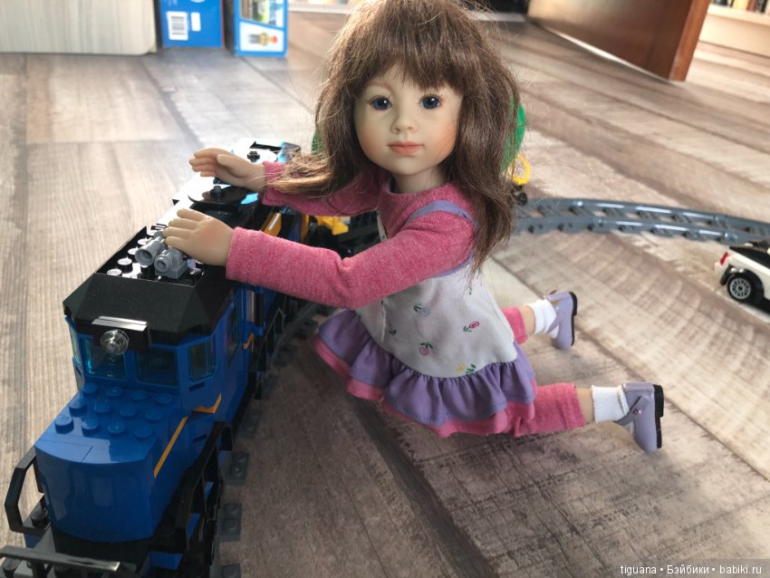 Веселая девочка Иффи и ее игры (фото 4)