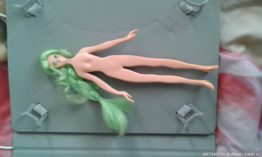 Плоская девушка с зелеными волосами 1969года (фото 4)