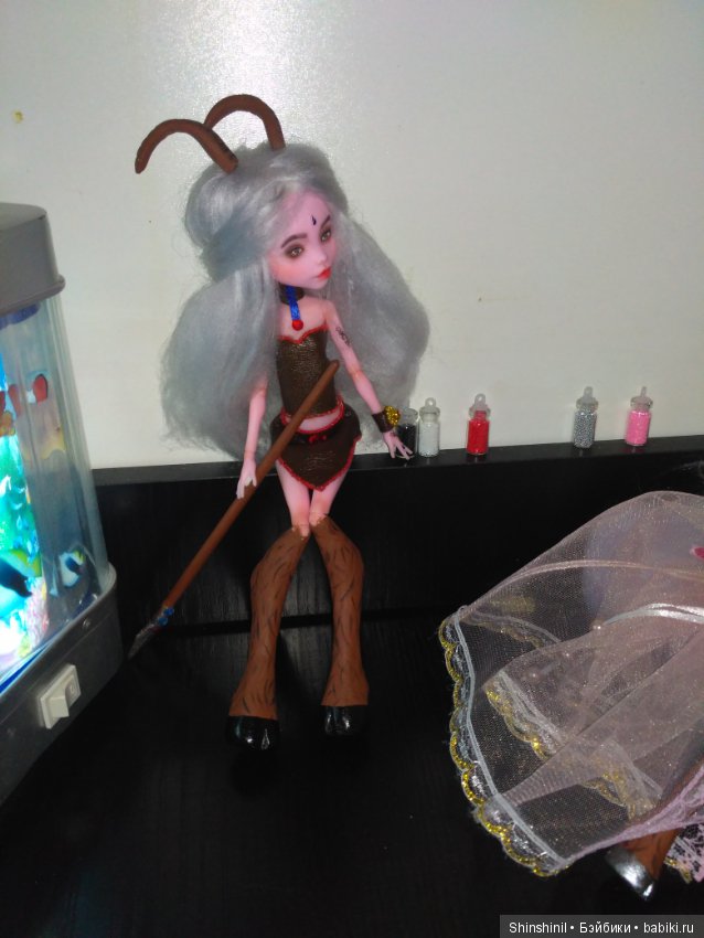 За кадром — ООАК Monster High и Ever After High: репейнт