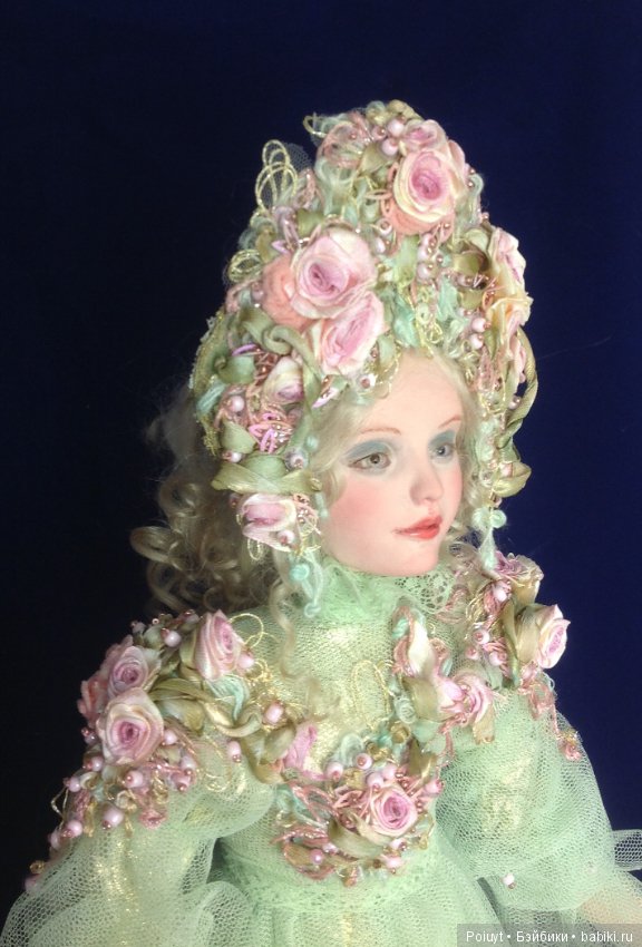 Вышивка в кукольном костюме. Часть вторая