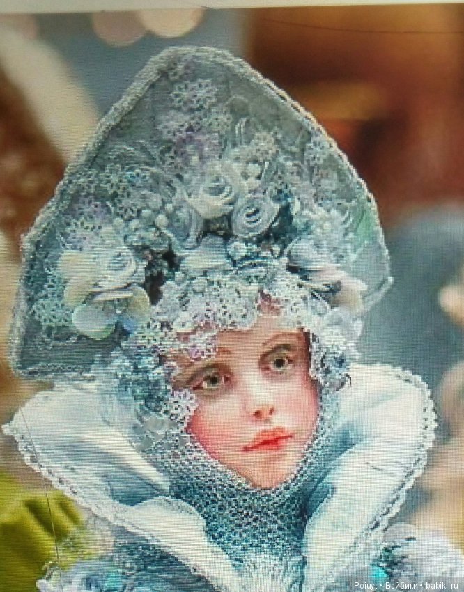 Вышивка в кукольном костюме. Часть вторая