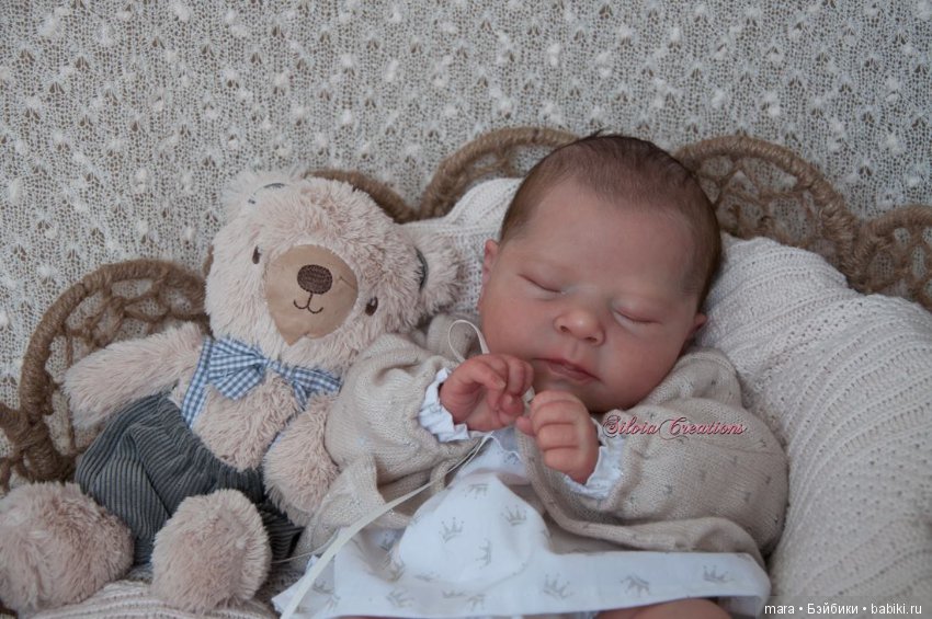 Luciano скульптора Cassie Ann Brace, автор прототипа Silvia Ezquerra