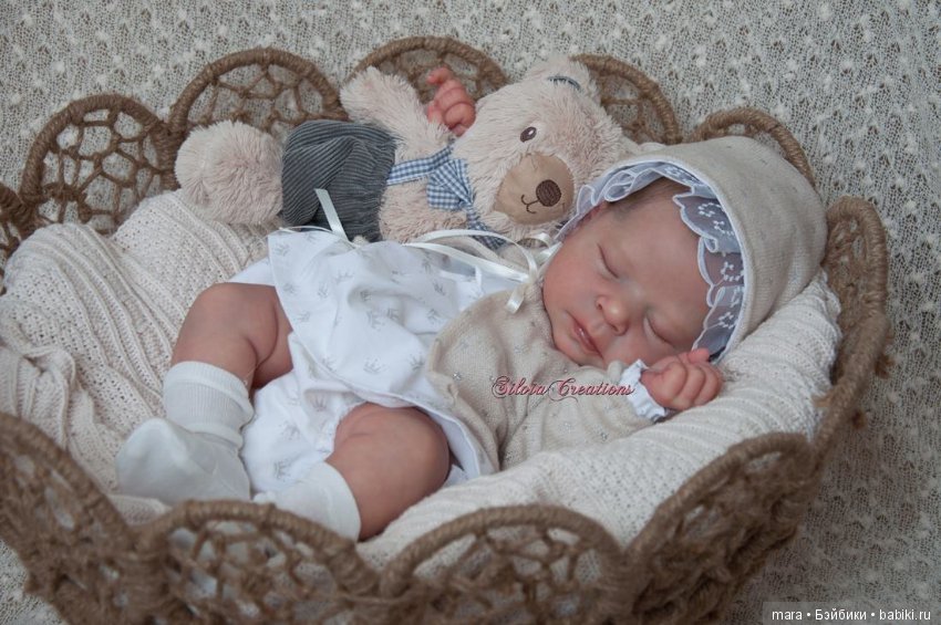 Luciano скульптора Cassie Ann Brace, автор прототипа Silvia Ezquerra