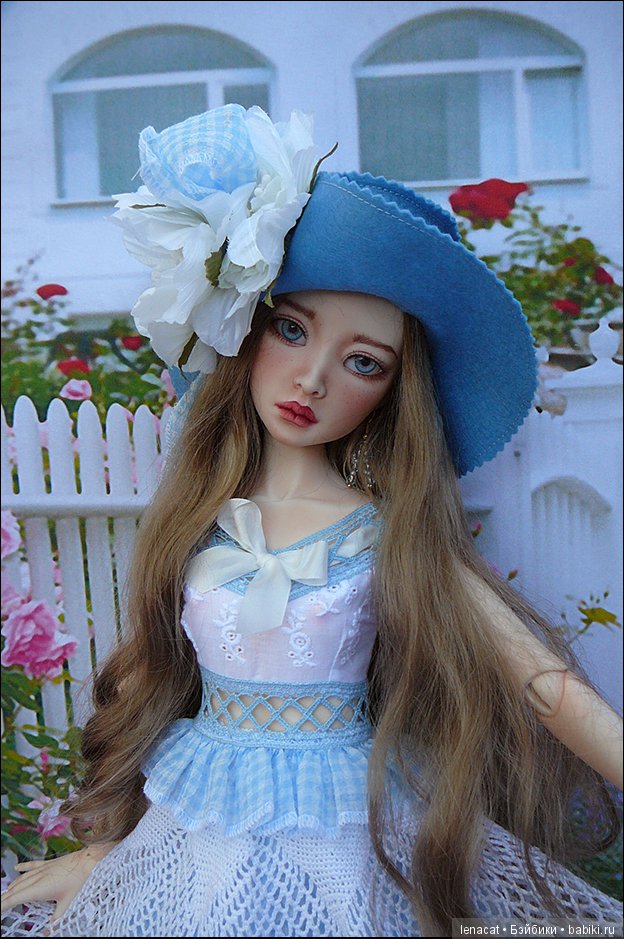 Мы говорим ей: До свидания