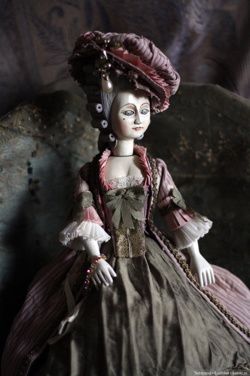 Марго I, французская модная/придворная кукла (фото 3)