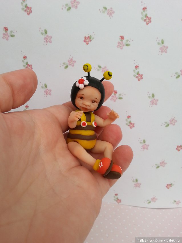 Кнопки 8 см — Авторские миниатюрные куклы: лепка (фото 8)