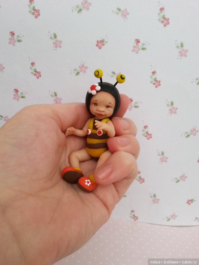 Кнопки 8 см — Авторские миниатюрные куклы: лепка (фото 10)