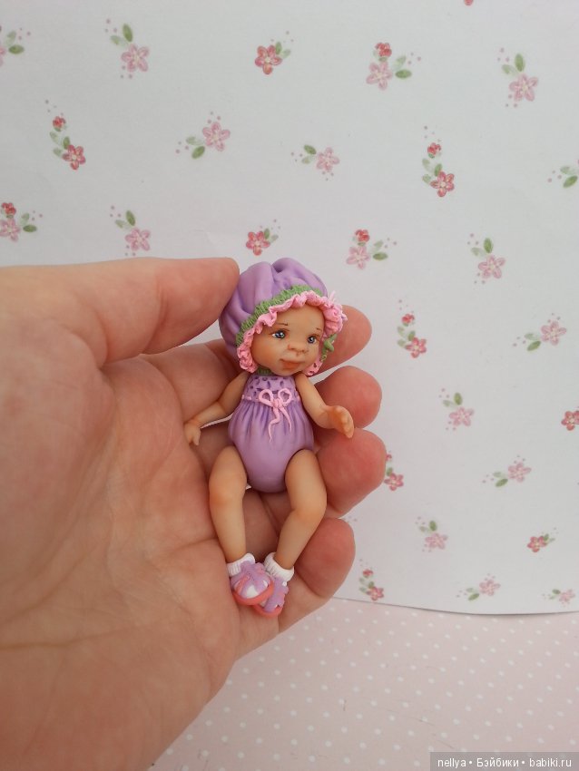 Кнопки 8 см — Авторские миниатюрные куклы: лепка (фото 7)