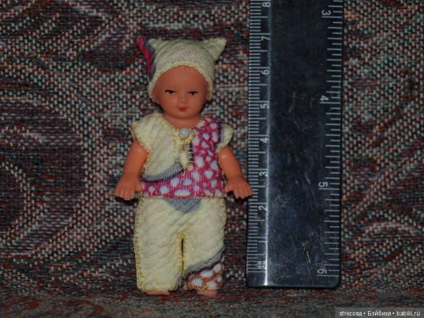 Разноцветное настроение или одеваем пупсиков