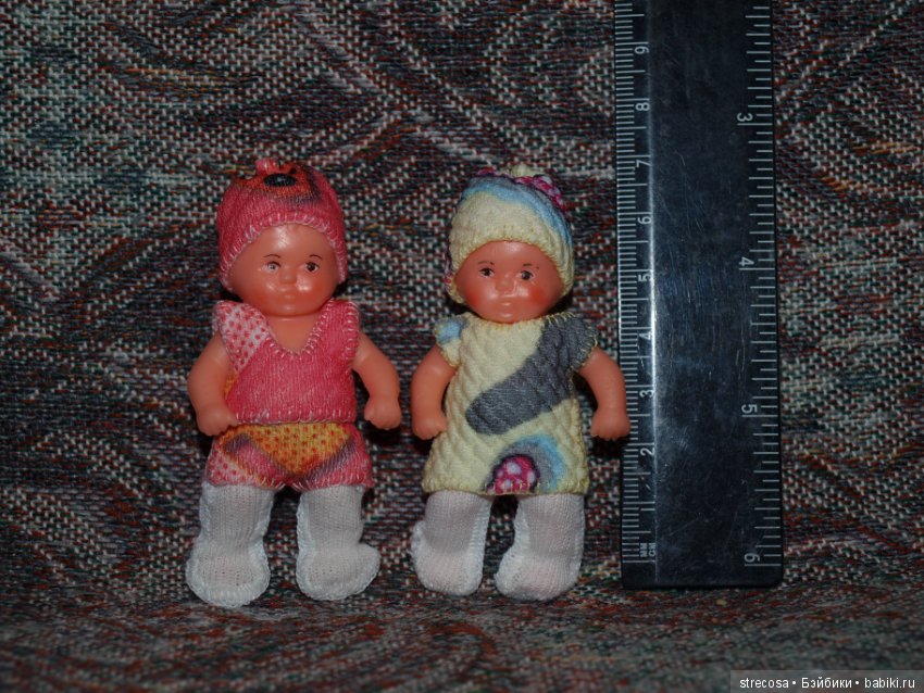 Разноцветное настроение или одеваем пупсиков