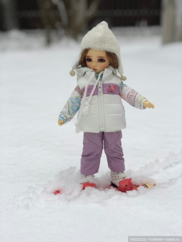 Кира катается на сноуборде воскресным утром (фото 2)