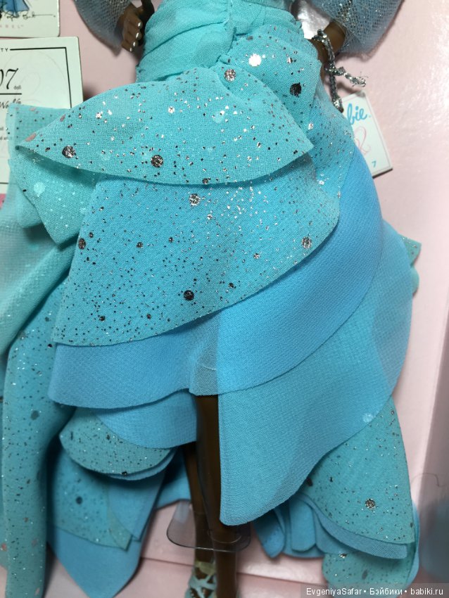 Коллекционная Barbie 2007, The Most Collectible Doll in the World (фото 8)