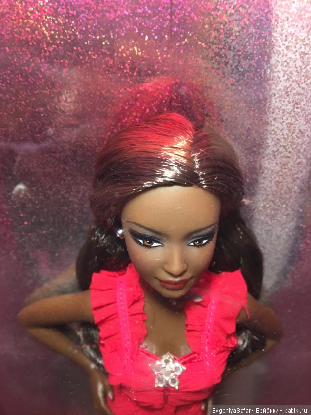 Коллекционная Go Red For Women Barbie, 2007 год (фото 6)