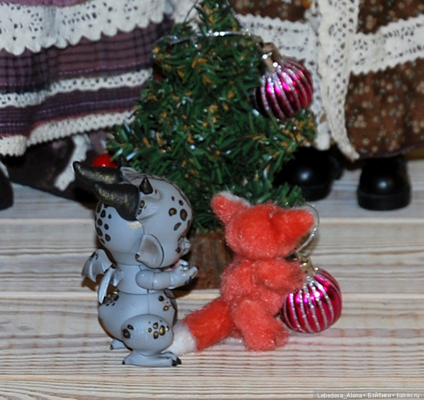История о том, как куклы елку наряжали (фото 7)