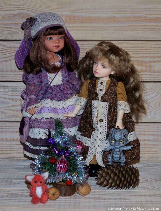 История о том, как куклы елку наряжали