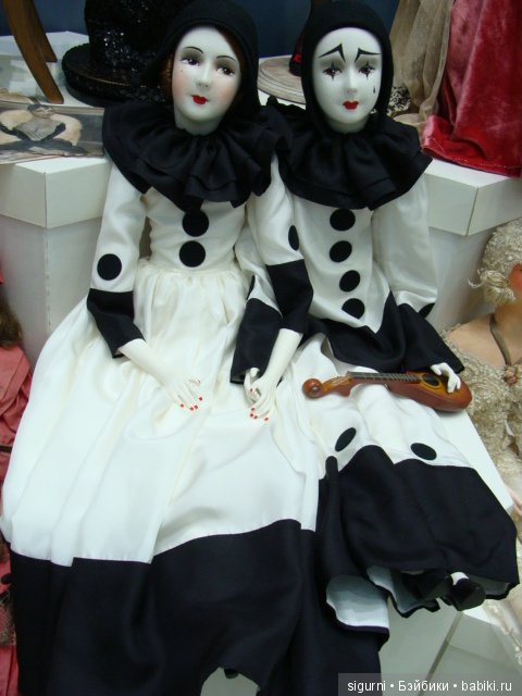 Моя встреча с прекрасным. Антикварные и будуарные куклы на выставке в Гостином дворе