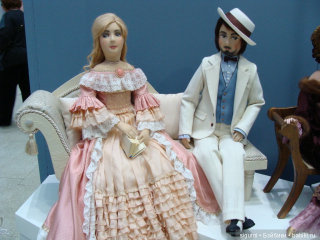 Моя встреча с прекрасным. Антикварные и будуарные куклы на выставке в Гостином дворе